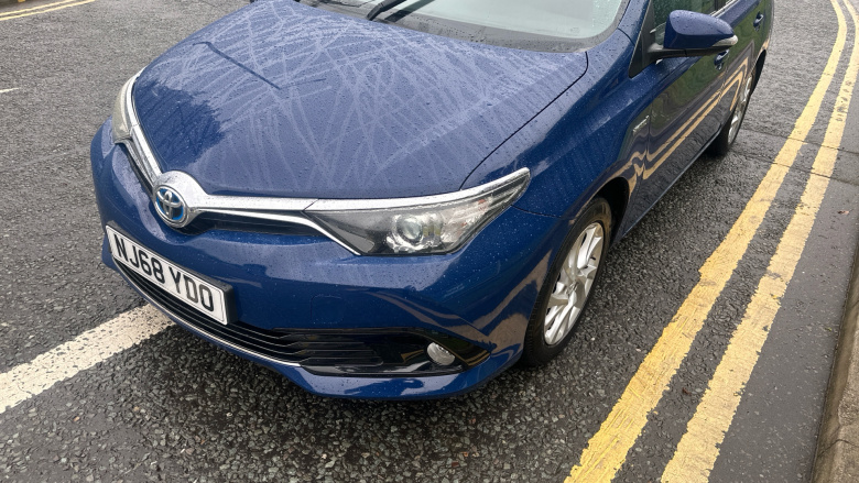 Toyota Auris 1.8 Hybrid Icon Tech TSS 5dr CVT Hybrid Estate